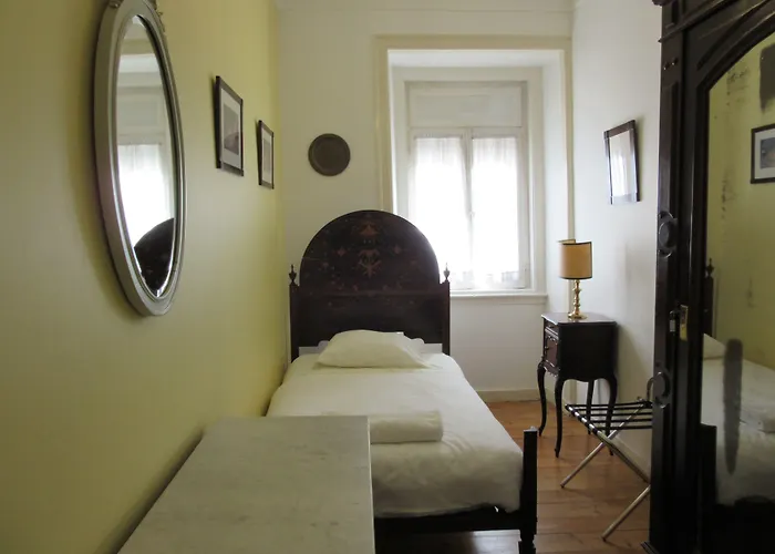 Отель Family Macedo B&B 2*