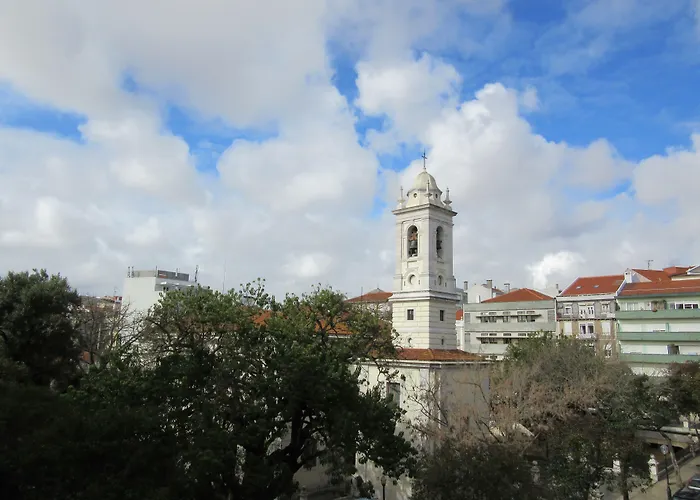 Family Macedo B&B Отель 2*